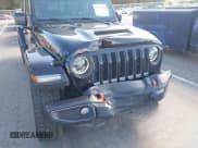 ✅ 2023 Jeep Gladiator Mojave • VIN: 1C6JJTEG8PL536381 • Lot: 43579748. Wystawiony na IAAI z przebiegiem 35 598 mil. Bezpłatny archiwum sprzedaży aukcyjnych z USA i szczegółowy raport historii pojazdu na DreamBid. Zdjęcie 6.