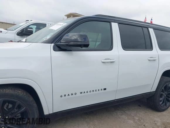 ✅ 2024 Jeep Grand Wagoneer Series II • VIN: 1C4SJSFP6RS150251 • Lot: 41619475. Listed on IAAI with 20,715 mi. Free auction sales archive from the USA and detailed vehicle history report at DreamBid. Image 14.