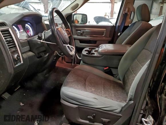 ✅ 2015 Ram 1500 Big Horn • VIN: 1C6RR7GT6FS515062 • Лот: 96533535. Опубликован ранее на Copart с пробегом 172 802 миль. Бесплатный доступ к архиву аукционных продаж из США и подробный отчёт об истории автомобиля на DreamBid. Изображение 7.