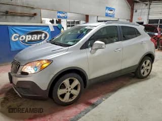 ✅ 2015 Buick Encore • VIN: KL4CJASB3FB235935 • Lot: 94239555. Wystawiony na Copart z przebiegiem 74 240 mil. Bezpłatny archiwum sprzedaży aukcyjnych z USA i szczegółowy raport historii pojazdu na DreamBid. Zdjęcie 1.
