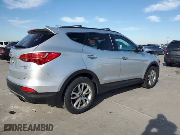 ✅ 2016 Hyundai Santa Fe Limited • VIN: 5XYZUDLA4GG309532 • Lot: 72818303. Wystawiony na Copart z przebiegiem 102 233 mil mil. Skorzystaj z bezpłatnego archiwum sprzedaży aukcyjnych z USA i zobacz szczegółowy raport historii pojazdu na DreamBid. Zdjęcie 3.