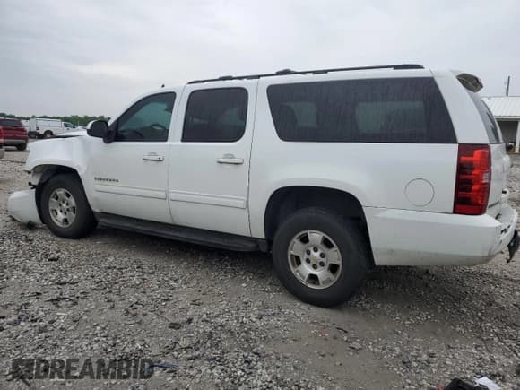 ✅ 2011 Chevrolet Suburban LS • VIN: 1GNSCHE07BR179084 • Lot: 55298314. Listed on Copart with 187,631 mi. Free auction sales archive from the USA and detailed vehicle history report at DreamBid. Image 2.