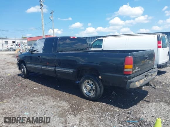 ✅ 1999 Chevrolet Silverado 2500 LS • VIN: 1GCGC29U3XE218776 • Lot: 42138051. Listed on IAAI with 173,626 mi. Free auction sales archive from the USA and detailed vehicle history report at DreamBid. Image 3.