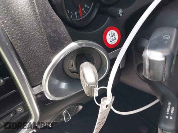 ✅ 2017 Porsche Cayenne • VIN: WP1AA2A28HKA86282 • Lot: 42853987. Wystawiony na IAAI z przebiegiem 75 532 mil. Bezpłatny archiwum sprzedaży aukcyjnych z USA i szczegółowy raport historii pojazdu na DreamBid. Zdjęcie 11.