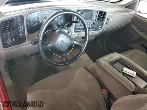 ✅ 2000 GMC Sierra 1500 SLE • VIN: 1GTEK14TXYZ226578 • Лот: 62469795. Опубликован ранее на Copart с пробегом 163 147 миль. Бесплатный доступ к архиву аукционных продаж из США и подробный отчёт об истории автомобиля на DreamBid. Изображение 8.