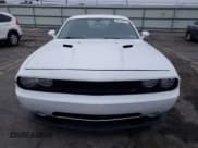 ✅ 2014 Dodge Challenger SXT • VIN: 2C3CDYAG7EH234140 • Lot: 83423914. Wystawiony na Copart z przebiegiem 86 237 mil. Bezpłatny archiwum sprzedaży aukcyjnych z USA i szczegółowy raport historii pojazdu na DreamBid. Zdjęcie 5.