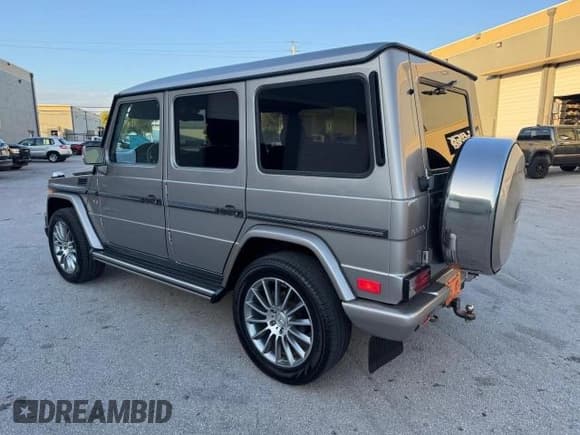 ✅ 2003 Mercedes-Benz G 500 • VIN: WDCYR49E33X140998 • Лот: 88914945. Опубликован ранее на Copart с пробегом 84 737 миль. Бесплатный доступ к архиву аукционных продаж из США и подробный отчёт об истории автомобиля на DreamBid. Изображение 3.