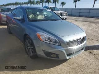 ✅ 2011 Volvo C70 • VIN: YV1672MC3BJ107900 • Лот: 74517474. Опубликован ранее на Copart с пробегом 5 628 миль. Бесплатный доступ к архиву аукционных продаж из США и подробный отчёт об истории автомобиля на DreamBid. Изображение 4.