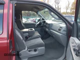 ✅ 2003 Ford F-250 XL • VIN: 1FTNX21L03EA22299 • Лот: 43674102. Опубликован ранее на IAAI с пробегом 100 699 миль. Бесплатный доступ к архиву аукционных продаж из США и подробный отчёт об истории автомобиля на DreamBid. Изображение 5.