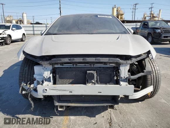 ✅ 2020 Jaguar I-Pace SE • VIN: SADHC2S1XL1F79029 • Lot: 69239185. Listed on Copart with 31,536 mi. Free auction sales archive from the USA and detailed vehicle history report at DreamBid. Image 5.