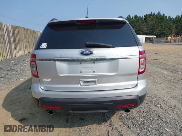 ✅ 2015 Ford Explorer • VIN: 1FM5K7B88FGB00662 • Lot: 42398980. Listed on IAAI with 209,848 mi. Free auction sales archive from the USA and detailed vehicle history report at DreamBid. Image 17.