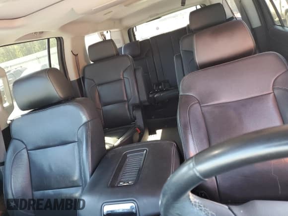 ✅ 2016 Chevrolet Suburban LTZ • VIN: 1GNSCJKC5GR373898 • Lot: 75274744. Wystawiony na Copart z przebiegiem 265 053 mil. Bezpłatny archiwum sprzedaży aukcyjnych z USA i szczegółowy raport historii pojazdu na DreamBid. Zdjęcie 10.