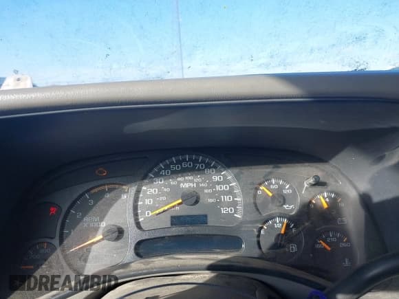 ✅ 2005 Chevrolet Silverado 2500HD LT • VIN: 1GCHK23275F851366 • Lot: 41112367. Wystawiony na IAAI z przebiegiem 300 934 mil. Bezpłatny archiwum sprzedaży aukcyjnych z USA i szczegółowy raport historii pojazdu na DreamBid. Zdjęcie 7.