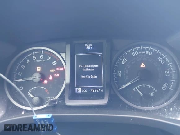 ✅ 2020 Toyota Tacoma SR5 • VIN: 3TMCZ5AN1LM360874 • Lot: 42525330. Listed on IAAI with 49,266 mi. Free auction sales archive from the USA and detailed vehicle history report at DreamBid. Image 7.