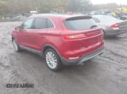 ✅ 2015 Lincoln MKC • VIN: 5LMCJ2A98FUJ17824 • Lot: 43432150. Wystawiony na IAAI z przebiegiem 113 955 mil. Bezpłatny archiwum sprzedaży aukcyjnych z USA i szczegółowy raport historii pojazdu na DreamBid. Zdjęcie 3.