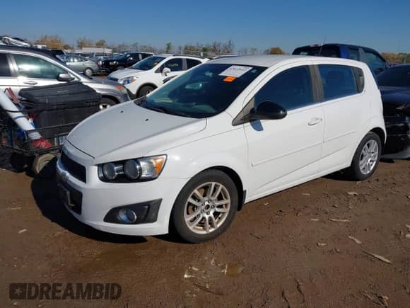 2012 Chevrolet Sonic LT с VIN 1G1JC6SH0C4229043, выставлен на аукционе IAAI как лот 43612612 с пробегом 96 265 миль миль и . История ставок и продаж доступна на DreamBid. Изображение 2.