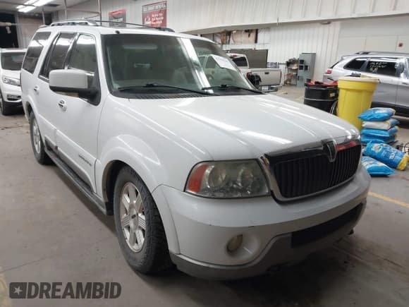 ✅ 2004 Lincoln Navigator Luxury • VIN: 5LMFU28R34LJ29649 • Lot: 43786345. Listed on IAAI with 162,138 mi. Free auction sales archive from the USA and detailed vehicle history report at DreamBid. Image 1.