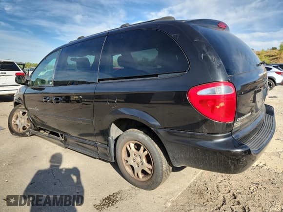 ✅ 2004 Dodge Caravan SXT • VIN: 2D4GP44L84R615741 • Лот: 81887895. Опубликован ранее на Copart с пробегом 102 795 миль. Бесплатный доступ к архиву аукционных продаж из США и подробный отчёт об истории автомобиля на DreamBid. Изображение 2.