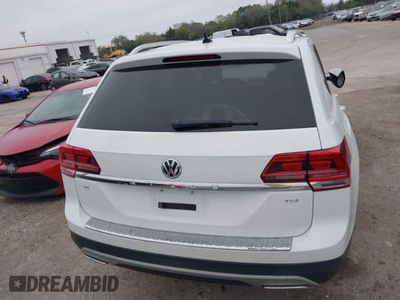 ✅ 2018 Volkswagen Atlas SE • VIN: 1V2DP2CAXJC599632 • Lot: 41523224. Listed on IAAI with 149,318 mi. Free auction sales archive from the USA and detailed vehicle history report at DreamBid. Image 16.