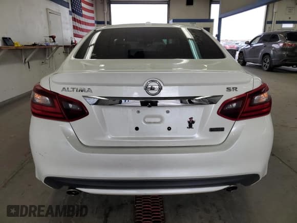 ✅ 2018 Nissan Altima S • VIN: 1N4AL3AP0JC269906 • Lot: 93092665. Wystawiony na Copart z przebiegiem 85 831 mil. Bezpłatny archiwum sprzedaży aukcyjnych z USA i szczegółowy raport historii pojazdu na DreamBid. Zdjęcie 6.