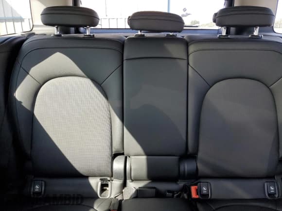 ✅ 2019 MINI Countryman Cooper S • VIN: WMZYT5C50K3G91131 • Lot: 70453475. Listed on Copart with 65,733 mi. Free auction sales archive from the USA and detailed vehicle history report at DreamBid. Image 10.