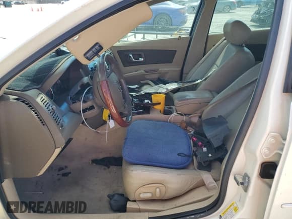 ✅ 2007 Cadillac CTS • VIN: 1G6DP577770128052 • Lot: 86605545. Wystawiony na Copart z przebiegiem 151 465 mil. Bezpłatny archiwum sprzedaży aukcyjnych z USA i szczegółowy raport historii pojazdu na DreamBid. Zdjęcie 7.