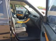 ✅ 2013 Land Rover Range Rover Sport HSE Lux • VIN: SALSK2D41DA764797 • Lot: 43439687. Wystawiony na IAAI z przebiegiem 101 971 mil. Bezpłatny archiwum sprzedaży aukcyjnych z USA i szczegółowy raport historii pojazdu na DreamBid. Zdjęcie 5.