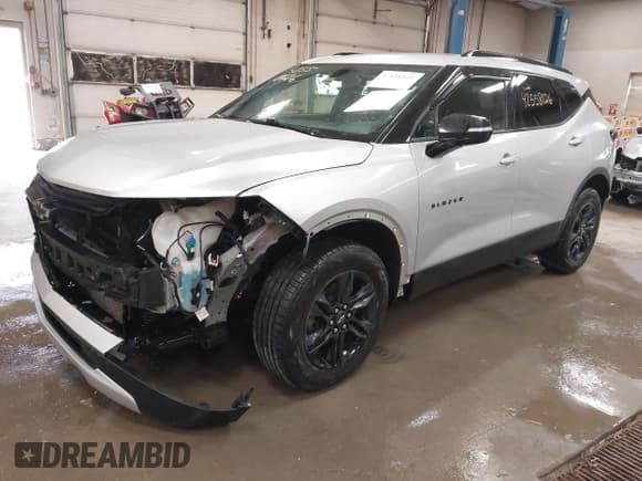 ✅ 2020 Chevrolet Blazer LT • VIN: 3GNKBHR46LS692566 • Lot: 42558126. Listed on IAAI with 73,449 mi. Free auction sales archive from the USA and detailed vehicle history report at DreamBid. Image 2.
