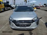 ✅ 2017 Hyundai Ioniq Blue • VIN: KMHC65LC0HU031537 • Lot: 52194305. Wystawiony na Copart z przebiegiem 62 796 mil. Bezpłatny archiwum sprzedaży aukcyjnych z USA i szczegółowy raport historii pojazdu na DreamBid. Zdjęcie 5.