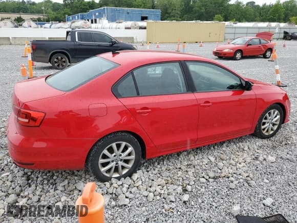 ✅ 2015 Volkswagen Jetta SE • VIN: 3VWD17AJ8FM259224 • Lot: 63311455. Listed on Copart with 164,882 mi. Free auction sales archive from the USA and detailed vehicle history report at DreamBid. Image 3.