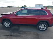 ✅ 2017 Jeep Cherokee Limited • VIN: 1C4PJMDS3HW613088 • Lot: 43136175. Listed on IAAI with 88,852 mi. Free auction sales archive from the USA and detailed vehicle history report at DreamBid. Image 14.