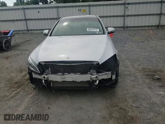 ✅ 2016 Mercedes-Benz C 300 Luxury • VIN: WDDWF4KB8GR177471 • Lot: 68491815. Wystawiony na Copart z przebiegiem 199 691 mil. Bezpłatny archiwum sprzedaży aukcyjnych z USA i szczegółowy raport historii pojazdu na DreamBid. Zdjęcie 14.