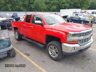✅ 2017 Chevrolet Silverado 1500 LT • VIN: 1GCVKREC1HZ120677 • Лот: 42999904. Опубликован ранее на IAAI с пробегом 72 548 миль. Бесплатный доступ к архиву аукционных продаж из США и подробный отчёт об истории автомобиля на DreamBid. Изображение 1.