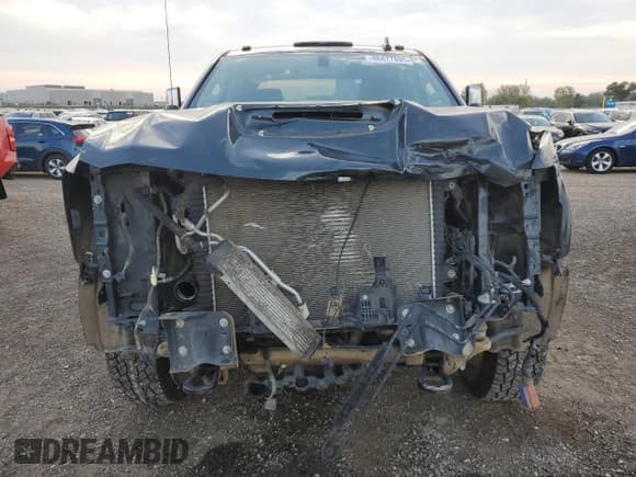 ✅ 2019 Chevrolet Silverado 2500HD LTZ • VIN: 1GC1KTEYXKF219336 • Лот: 86477895. Опубликован ранее на Copart с пробегом Не указан. Бесплатный доступ к архиву аукционных продаж из США и подробный отчёт об истории автомобиля на DreamBid. Изображение 5.