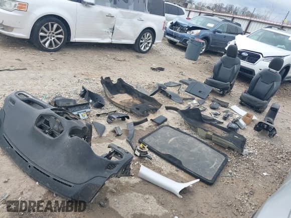 ✅ 2016 Jeep Renegade Limited • VIN: ZACCJADT3GPC85351 • Lot: 41697381. Listed on IAAI with Not provided. Free auction sales archive from the USA and detailed vehicle history report at DreamBid. Image 20.