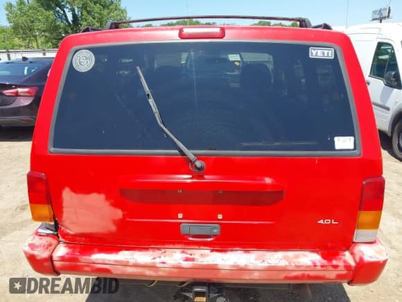 ✅ 1999 Jeep Cherokee Sport • VIN: 1J4FT68S1XL504294 • Лот: 42509063. Опубликован ранее на IAAI с пробегом 225 661 миль. Бесплатный доступ к архиву аукционных продаж из США и подробный отчёт об истории автомобиля на DreamBid. Изображение 16.