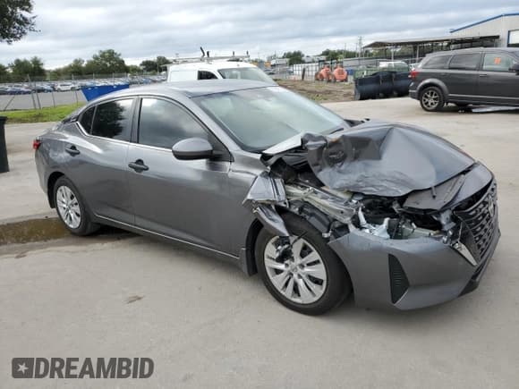 ✅ 2024 Nissan Sentra S • VIN: 3N1AB8BVXRY321068 • Lot: 81942145. Listed on Copart with 24,078 mi. Free auction sales archive from the USA and detailed vehicle history report at DreamBid. Image 4.