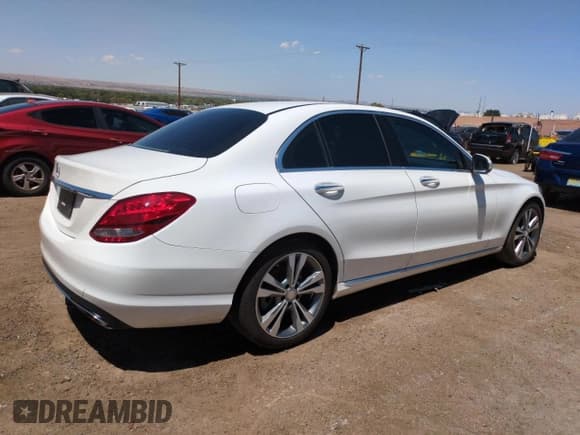 ✅ 2015 Mercedes-Benz C 300 • VIN: 55SWF4JB3FU076014 • Lot: 67374895. Listed on Copart with 89,625 mi. Free auction sales archive from the USA and detailed vehicle history report at DreamBid. Image 3.