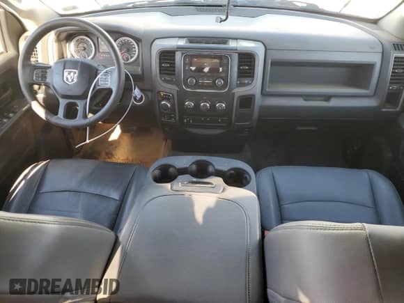 2019 Ram 1500 Express with VIN 1C6RR7FG6KS606055, listed as a Copart auction lot 86802704 with 260,080 mi miles and Salvage title. Bid and sale history available at DreamBid. Image 8.