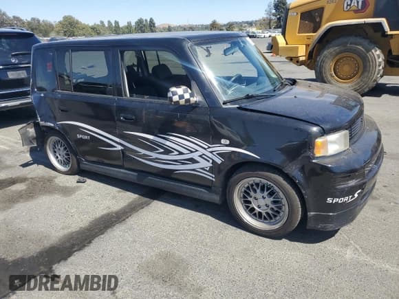 ✅ 2004 Scion xB • VIN: JTLKT324540156370 • Лот: 68048295. Опубликован ранее на Copart с пробегом 198 691 миль. Бесплатный доступ к архиву аукционных продаж из США и подробный отчёт об истории автомобиля на DreamBid. Изображение 4.
