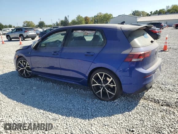 ✅ 2022 Volkswagen Golf R • VIN: WVWFB7CD0NW126150 • Лот: 81275225. Опубликован ранее на Copart с пробегом 22 830 миль. Бесплатный доступ к архиву аукционных продаж из США и подробный отчёт об истории автомобиля на DreamBid. Изображение 2.