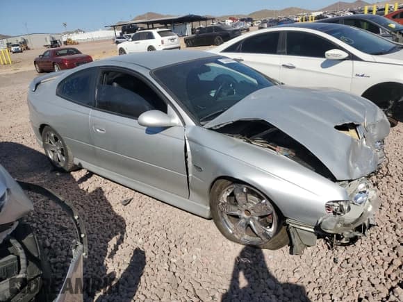 ✅ 2006 Pontiac GTO • VIN: 6G2VX12U86L519612 • Lot: 73336964. Wystawiony na Copart z przebiegiem 122 003 mil. Bezpłatny archiwum sprzedaży aukcyjnych z USA i szczegółowy raport historii pojazdu na DreamBid. Zdjęcie 4.