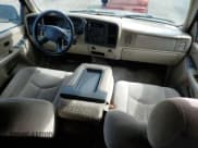 ✅ 2005 Chevrolet Suburban LT • VIN: 1GNFK16Z65J165754 • Лот: 56762235. Опубликован ранее на Copart с пробегом 161 338 миль. Бесплатный доступ к архиву аукционных продаж из США и подробный отчёт об истории автомобиля на DreamBid. Изображение 8.