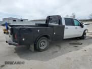 ✅ 2022 Chevrolet Silverado 3500 • VIN: 1GB4YSE72NF330775 • Lot: 50227885. Listed on Copart with 76,634 mi. Free auction sales archive from the USA and detailed vehicle history report at DreamBid. Image 3.