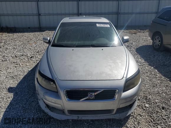 ✅ 2008 Volvo C30 Version 1.0 • VIN: YV1MK672882056638 • Lot: 70670875. Wystawiony na Copart z przebiegiem 204 791 mil. Bezpłatny archiwum sprzedaży aukcyjnych z USA i szczegółowy raport historii pojazdu na DreamBid. Zdjęcie 5.