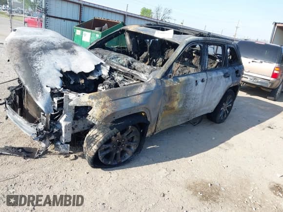 ✅ 2022 Jeep Grand Cherokee Overland • VIN: 1C4RJHDG7N8544546 • Лот: 42009235. Опубликован ранее на IAAI с пробегом Не указан. Бесплатный доступ к архиву аукционных продаж из США и подробный отчёт об истории автомобиля на DreamBid. Изображение 2.