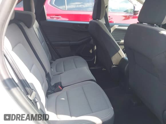 ✅ 2022 Ford Escape S • VIN: 1FMCU0F65NUA27557 • Lot: 42060587. Wystawiony na IAAI z przebiegiem 33 607 mil. Bezpłatny archiwum sprzedaży aukcyjnych z USA i szczegółowy raport historii pojazdu na DreamBid. Zdjęcie 8.