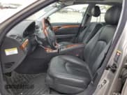 ✅ 2005 Mercedes-Benz E 500 • VIN: WDBUF83J75X170081 • Lot: 82342585. Wystawiony na Copart z przebiegiem 153 205 mil. Bezpłatny archiwum sprzedaży aukcyjnych z USA i szczegółowy raport historii pojazdu na DreamBid. Zdjęcie 7.