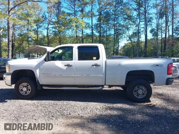 ✅ 2009 Chevrolet Silverado 2500HD LT • VIN: 1GCHK53KX9F183182 • Лот: 43470161. Опубликован ранее на IAAI с пробегом 117 211 миль. Бесплатный доступ к архиву аукционных продаж из США и подробный отчёт об истории автомобиля на DreamBid. Изображение 14.