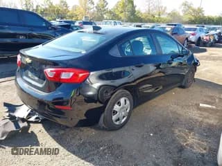 ✅ 2018 Chevrolet Cruze LS • VIN: 1G1BC5SM8J7228357 • Lot: 43515932. Listed on IAAI with 90,155 mi. Free auction sales archive from the USA and detailed vehicle history report at DreamBid. Image 4.